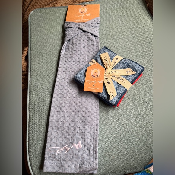 dolly Parton Other - Dolly Pardon Blue refrigerator towel & cloth bundle